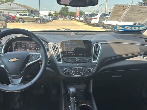 Used 2024 Chevrolet Malibu LT FWD image 7