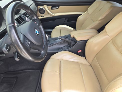 Used 2010 BMW M3 Convertible RWD image 13