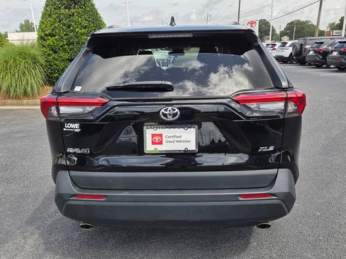 Used 2024 Toyota RAV4 XLE w/ Convenience Package FWD image 10