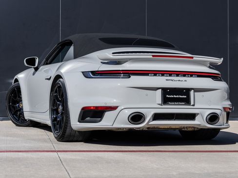 Certified 2022 Porsche 911 Turbo S w/ 911 Turbo Sportdesign Package image 10