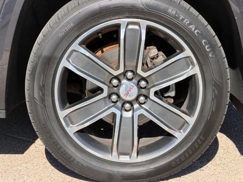 Used 2019 GMC Acadia Denali image 37