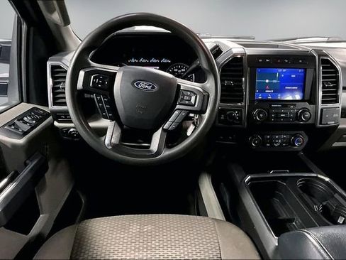 Used 2022 Ford F250 XLT w/ XLT Premium Package AWD/4WD image 9