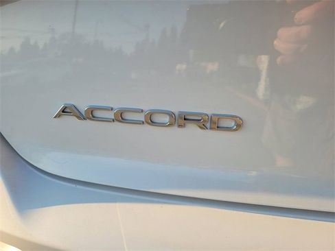 Used 2024 Honda Accord EX-L image 10