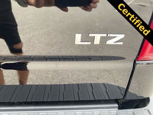 Certified 2025 Chevrolet Silverado 1500 LTZ image 17