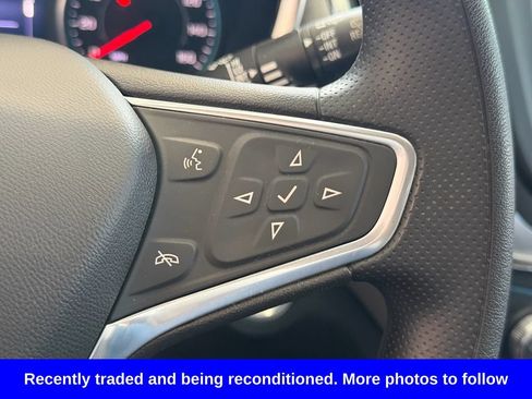 Used 2022 Chevrolet Equinox LS w/ LS Convenience Package FWD image 21