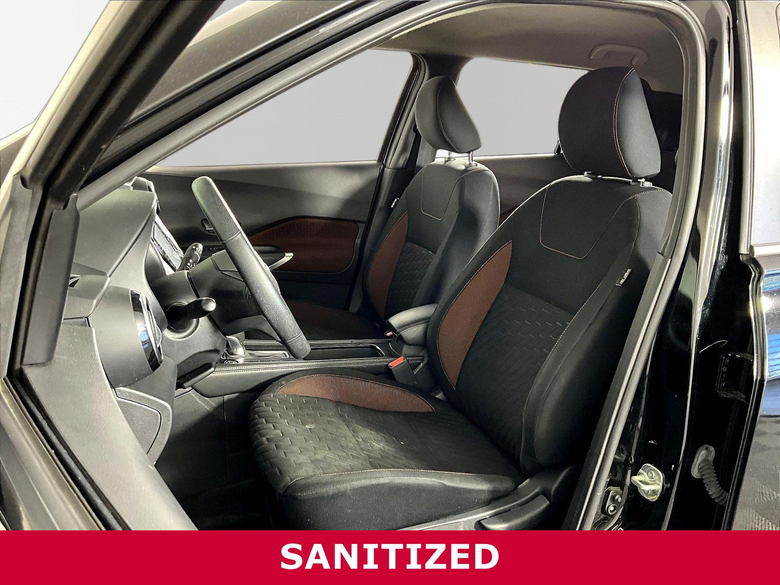Used 2022 Nissan Kicks SR FWD image 19