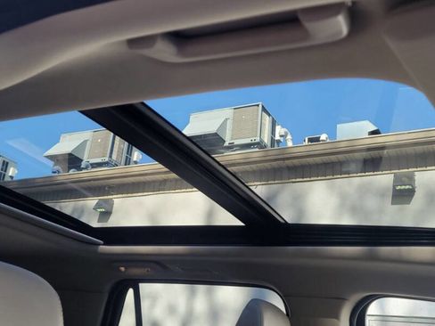 Used 2023 Ford Expedition Max Limited image 15