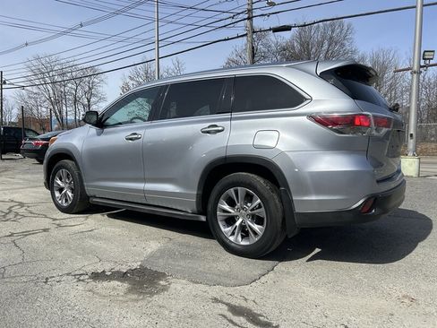 Used 2015 Toyota Highlander XLE image 6