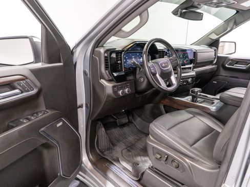 Used 2024 GMC Sierra 1500 SLT w/ SLT Premium Plus Package AWD/4WD image 13