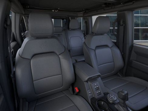 New 2026 Ford Bronco Badlands image 12