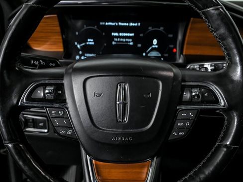 Used 2018 Lincoln Navigator L Reserve w/ Technology Package AWD/4WD image 22