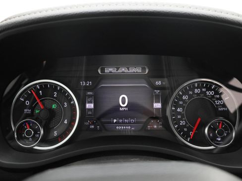 Used 2020 RAM 3500 Laramie AWD/4WD image 9