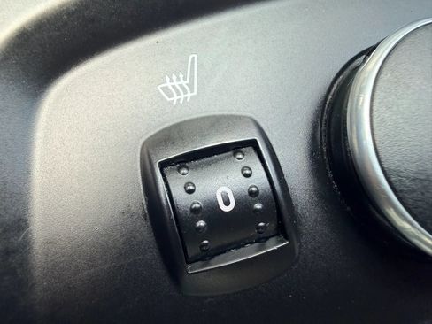 Used 2014 Ford Focus SE w/ Equipment Group 201A FWD image 4