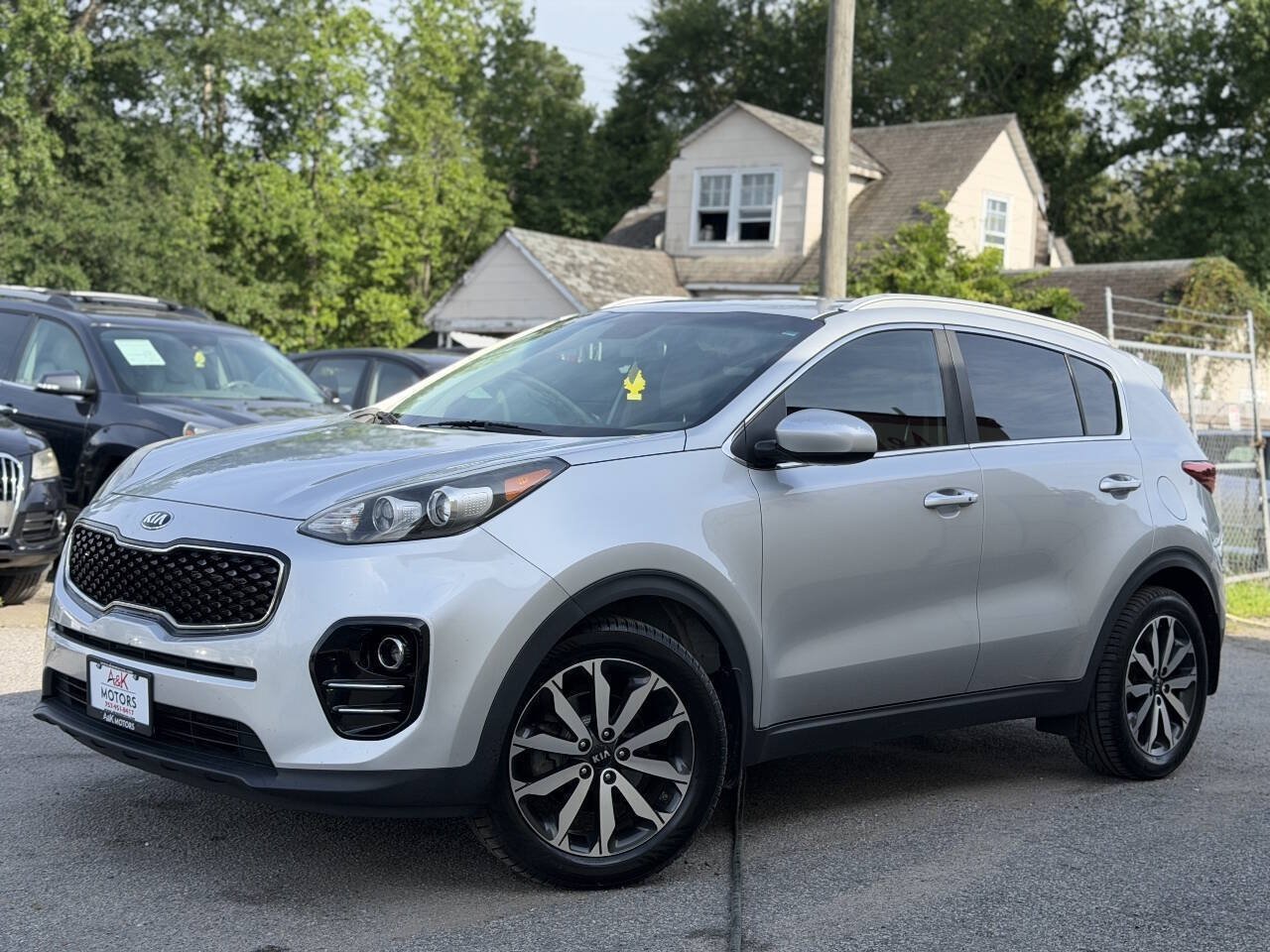 Used 2017 Kia Sportage EX FWD image 2