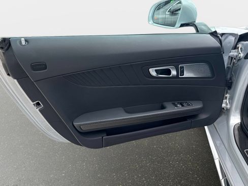 Used 2018 Mercedes-Benz AMG GT C image 18