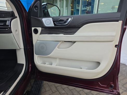 Used 2018 Lincoln Navigator L Black Label w/ Cargo Package image 31