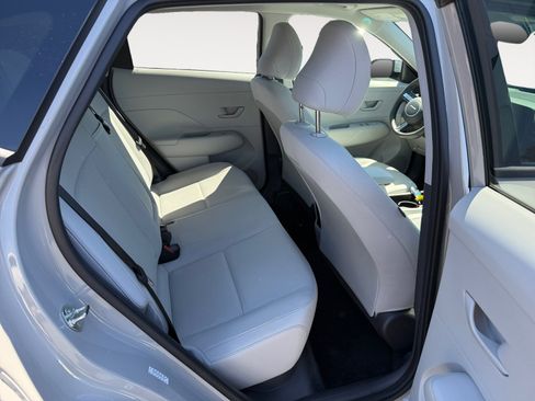Certified 2024 Hyundai Kona SEL FWD image 18