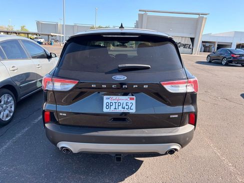 Used 2021 Ford Escape SE FWD image 6