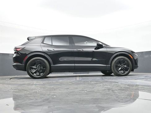 New 2026 Chevrolet Equinox EV LT w/ Midnight Package image 44