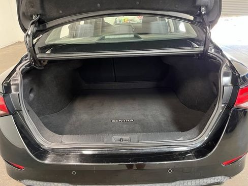 Used 2024 Nissan Sentra S FWD image 16