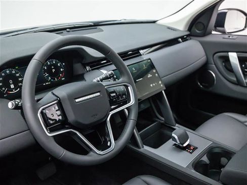 New 2025 Land Rover Discovery Sport S image 17