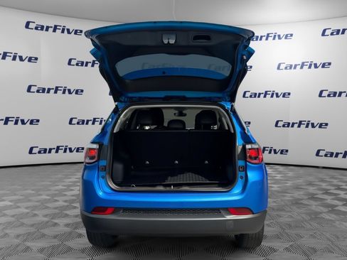Used 2019 Jeep Compass Latitude w/ Popular Equipment Group AWD/4WD image 11