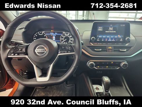 Used 2020 Nissan Altima 2.5 SR w/ Premium Package image 23