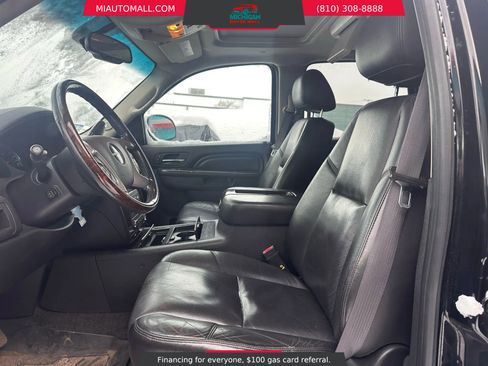 Used 2011 GMC Yukon Denali image 8