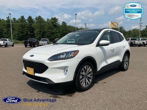 Certified 2022 Ford Escape Titanium w/ Class II Trailer Tow Package AWD/4WD image 28