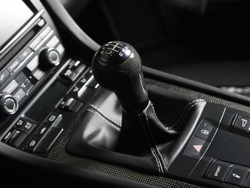 Used 2016 Porsche 911 R RWD image 5