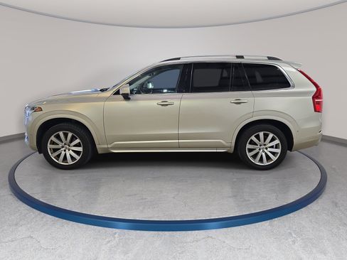 Used 2018 Volvo XC90 T6 Momentum w/ Convenience Package AWD/4WD image 9