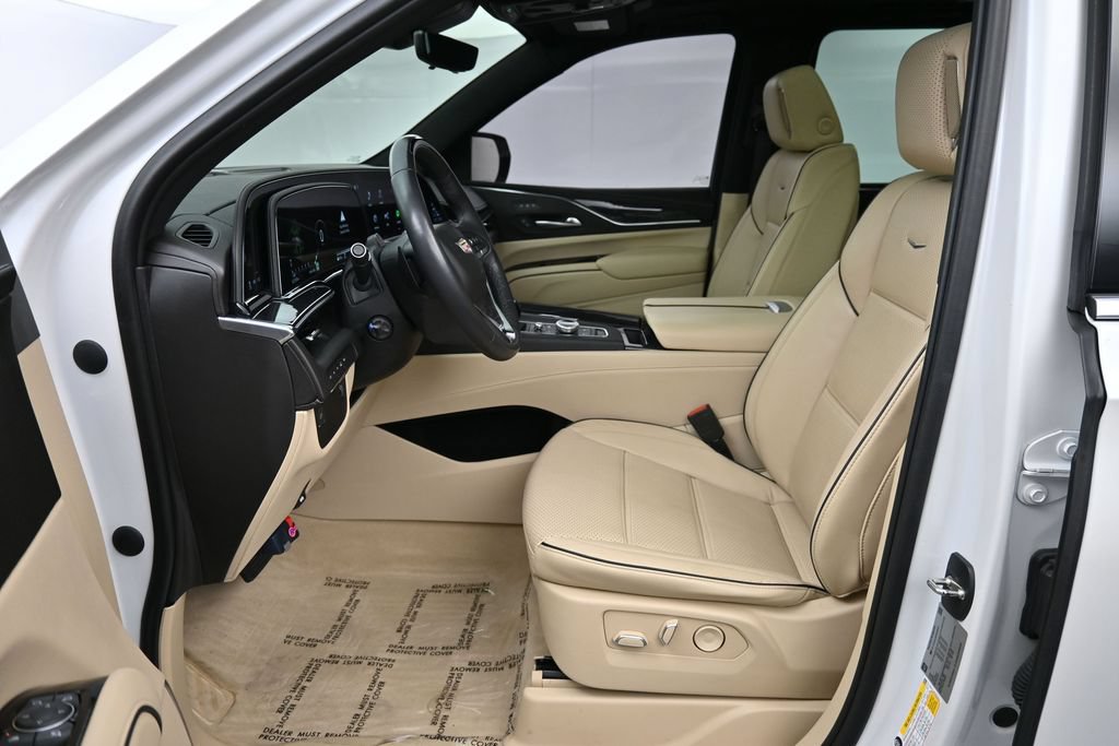 Used 2023 Cadillac Escalade ESV Premium Luxury AWD/4WD image 11