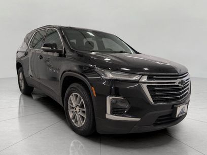 Used 2023 Chevrolet Traverse LT