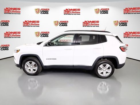 Used 2022 Jeep Compass Latitude w/ Sun and Sound Group image 15