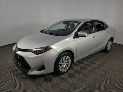 Used 2019 Toyota Corolla LE FWD image 3