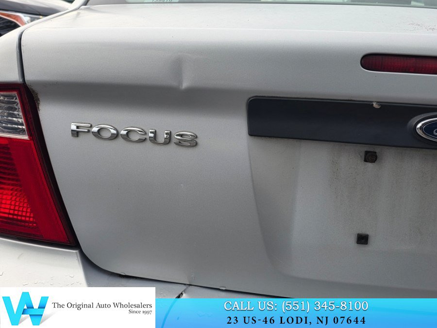 Used 2005 Ford Focus S FWD image 18