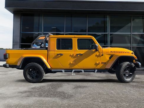 Used 2021 Jeep Gladiator Mojave image 3
