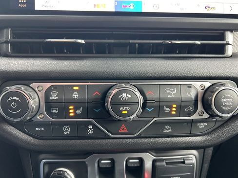 New 2026 Jeep Wrangler Sport AWD/4WD image 28