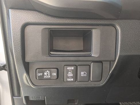 Used 2019 Toyota Tacoma TRD Off-Road image 12