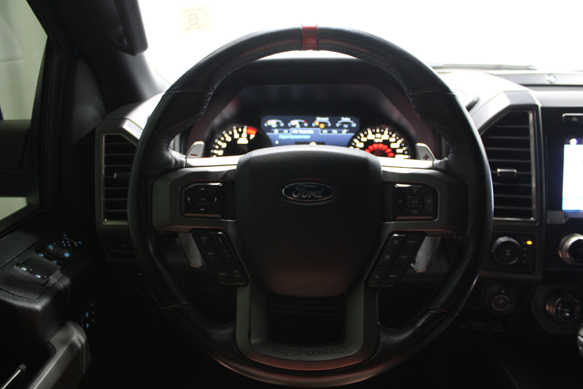 Used 2019 Ford F150 Raptor w/ Equipment Group 802A Luxury AWD/4WD image 30