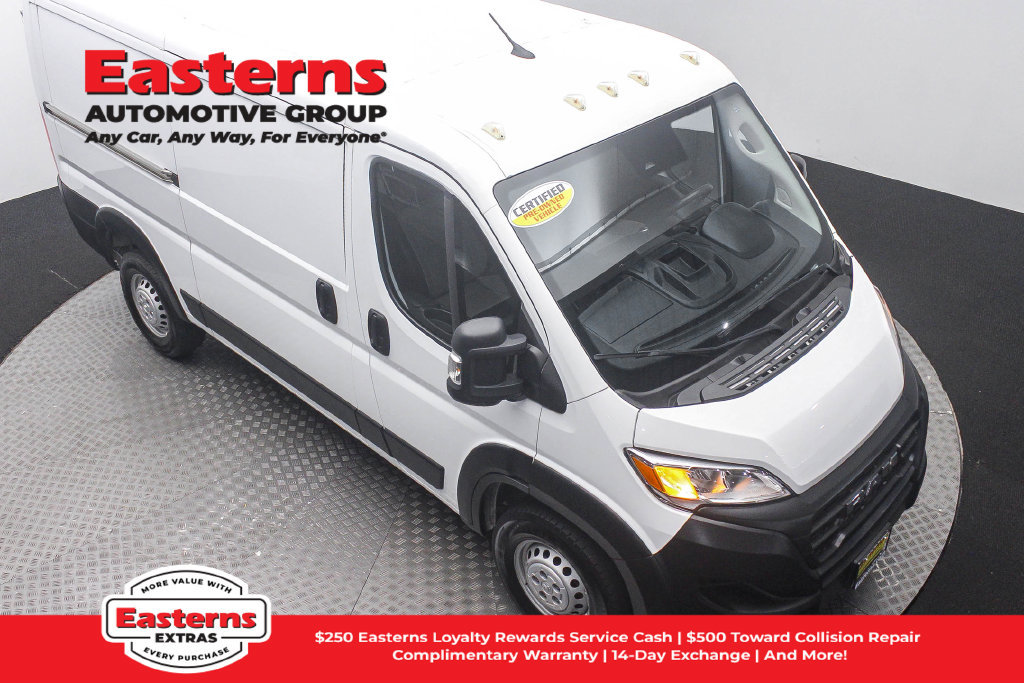 Used 2025 RAM ProMaster 2500 w/ Convenience Group FWD image 4