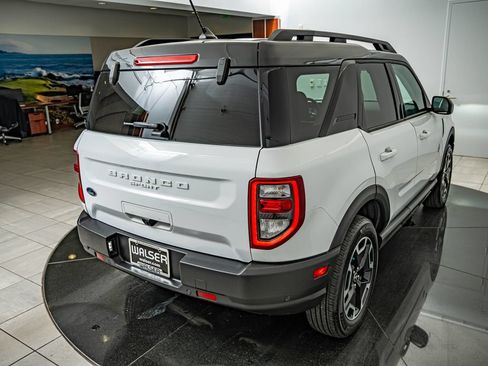 Used 2023 Ford Bronco Sport Outer Banks w/ Tech Package AWD/4WD image 16