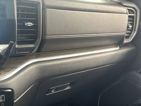 Used 2022 Chevrolet Silverado 1500 LT image 28