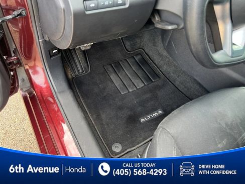 Used 2024 Nissan Altima 2.5 SV FWD image 27
