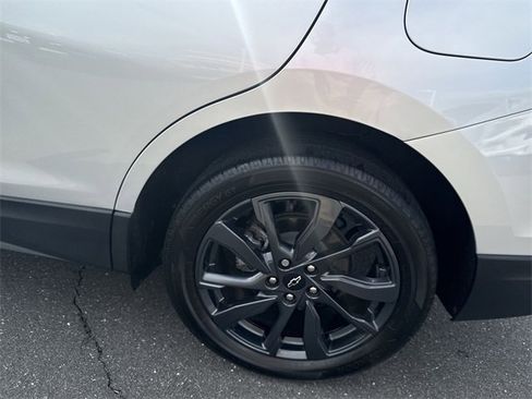 Used 2022 Chevrolet Equinox RS w/ RS Leather Package image 33