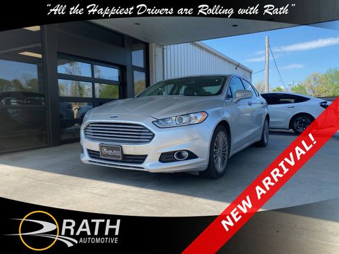 Used 2015 Ford Fusion Titanium image 3