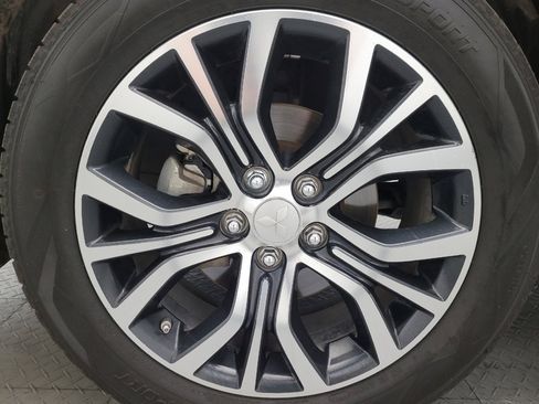 Used 2016 Mitsubishi Outlander SE FWD image 31