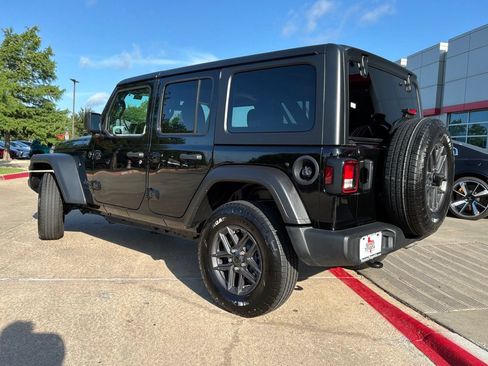 Used 2025 Jeep Wrangler Unlimited Sport AWD/4WD image 8
