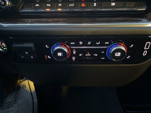 New 2026 GMC Sierra 1500 SLE w/ Preferred Package image 19