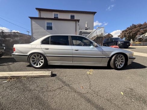 Used 2001 BMW 740iL image 5
